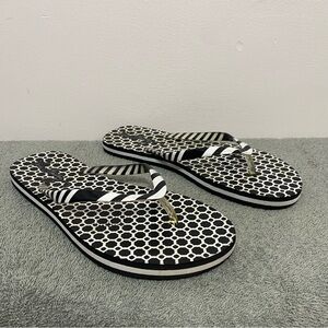 Vera Bradley Midnight Geometric Flip Flops
